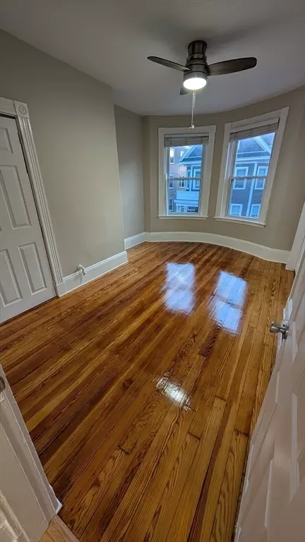 Boston, MA 02125,54 Saxton St #2