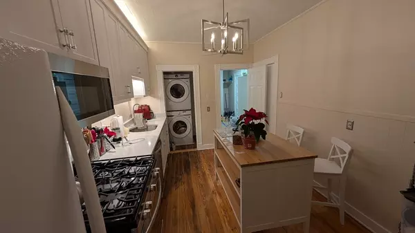 Boston, MA 02125,54 Saxton St #2