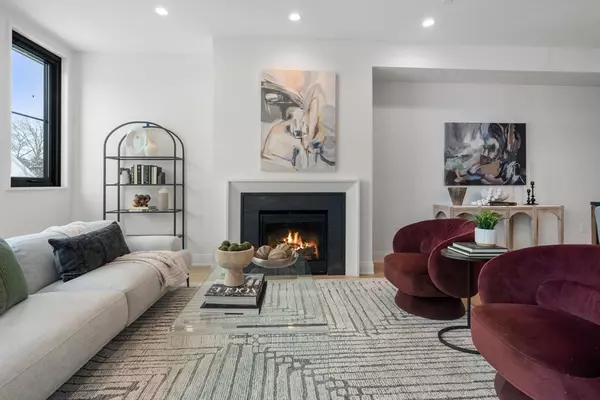 Wellesley, MA 02482,100 Linden Street #Unit 103