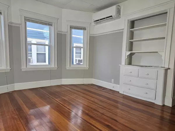 Somerville, MA 02144,64 Prichard Avenue #1