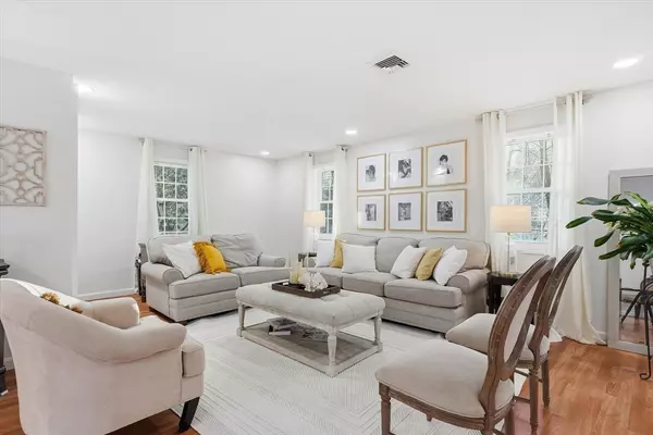 Haverhill, MA 01832,186 Mohawk Trl