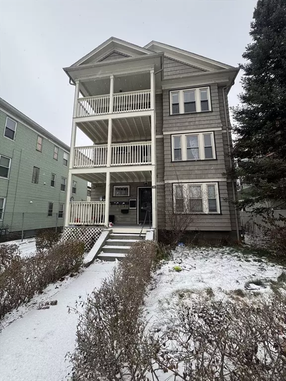 412 Grafton St #3, Worcester, MA 01604