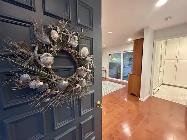 Dennis, MA 02638,59 Route 6a Main #19-2