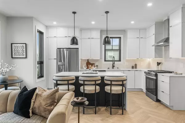 Boston, MA 02128,106 Moore #8