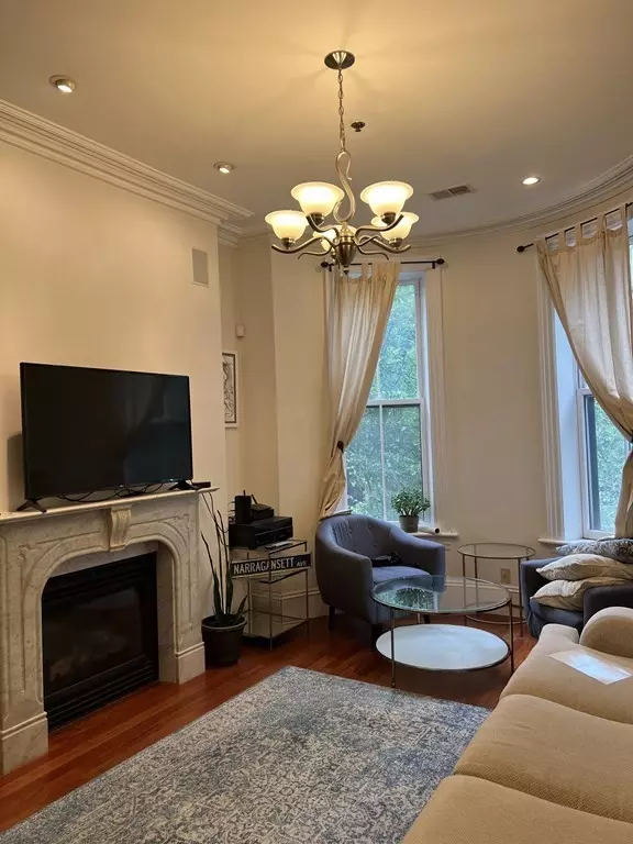 Boston, MA 02118,34 Greenwich Park #2