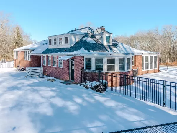 Wilbraham, MA 01095,603 Glendale Rd