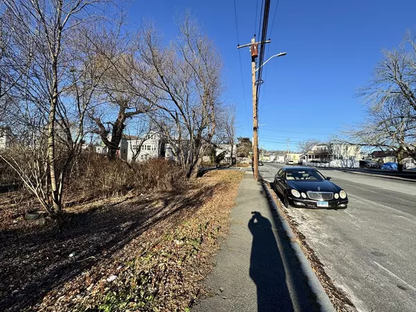 Revere, MA 02151,6 and 14 Beverly