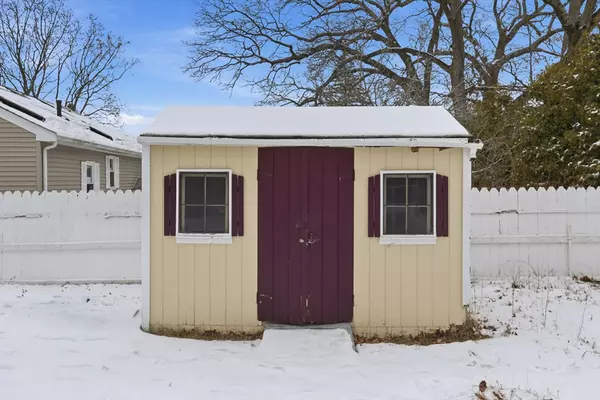 Lowell, MA 01854,39 Phoebe Ave