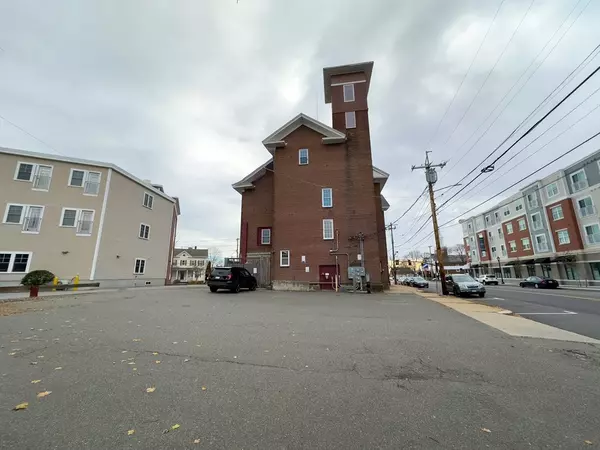 Danvers, MA 01923,135 Maple Street