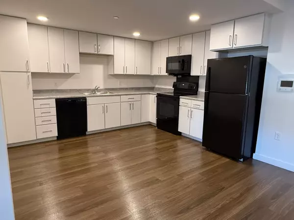 466 River Street #308, Boston, MA 02126