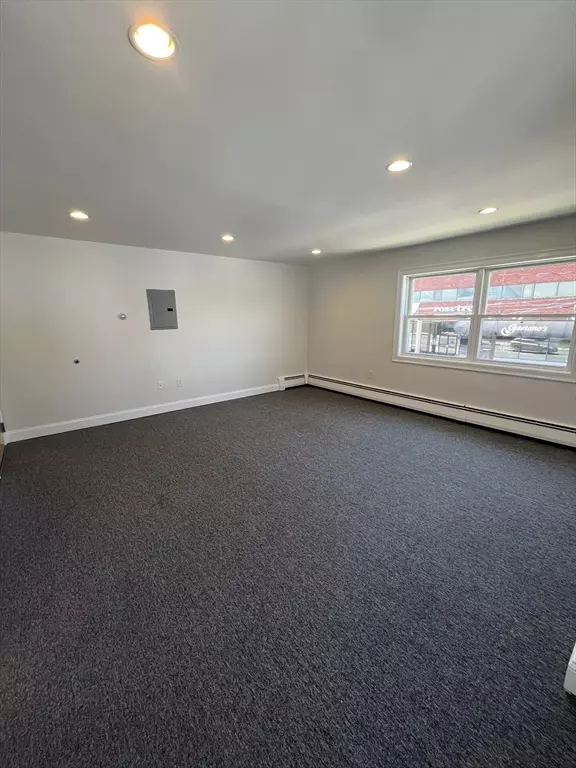 Stoneham, MA 02180,272 Main St #4