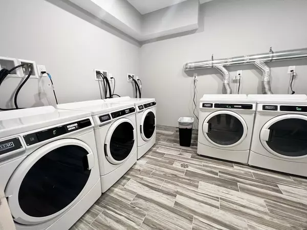 Dedham, MA 02026,80 Bridge St #410