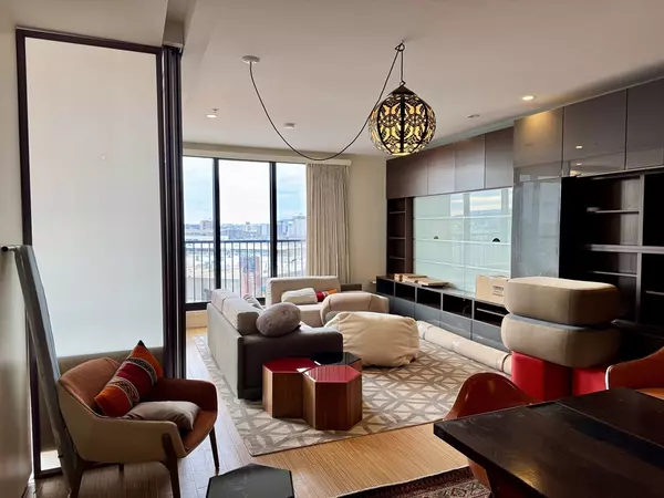 Boston, MA 02127,36 A Street #6D