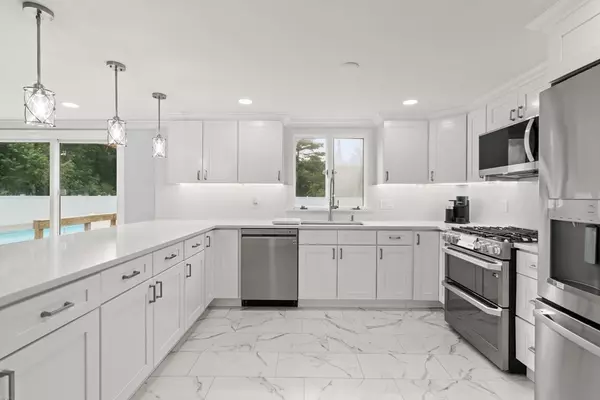 Wareham, MA 02571,10 Dowd Ave