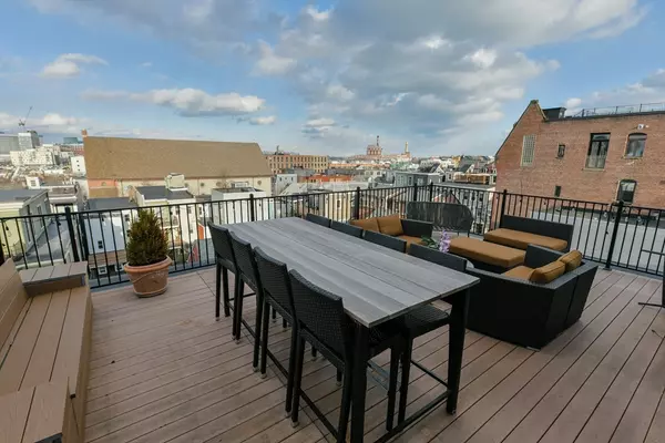 Boston, MA 02127,350 W Broadway #10