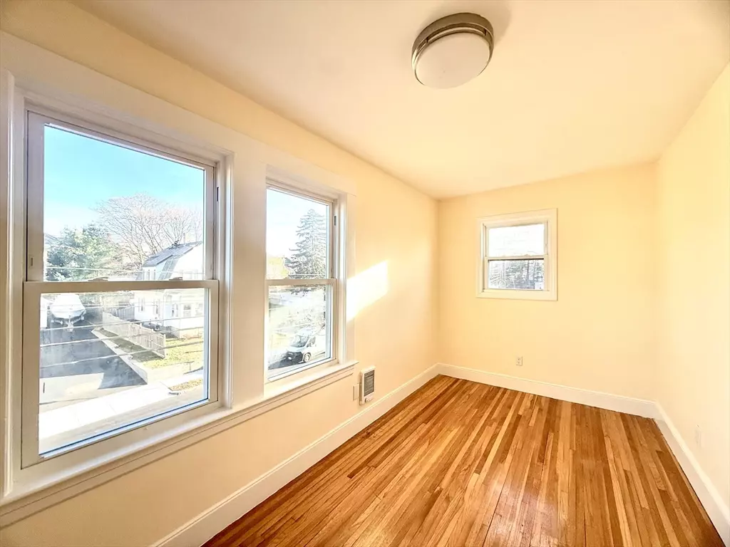 Quincy, MA 02169,135 Independence Ave #3