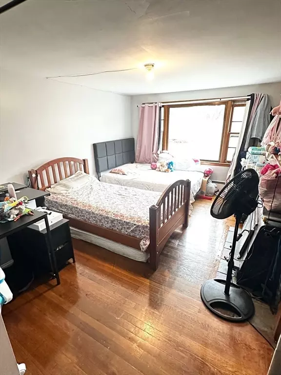 Leominster, MA 01453,60 Howard St