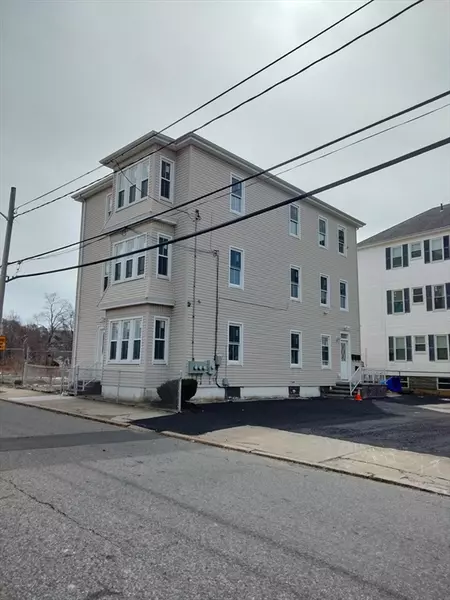269 Brightman #2, Fall River, MA 02720