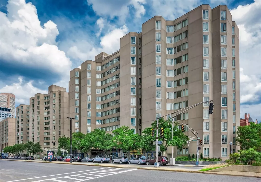 Boston, MA 02115,150 Huntington #SJ3