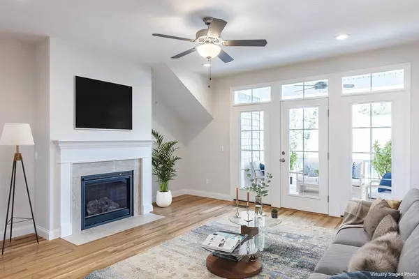 Plymouth, MA 02360,99 Sunflower Way