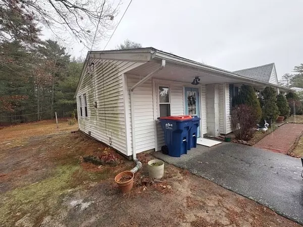 Wareham, MA 02576,11 Acoaxet Ln