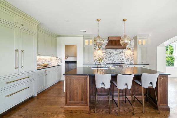 197 Winchester St #197, Brookline, MA 02446