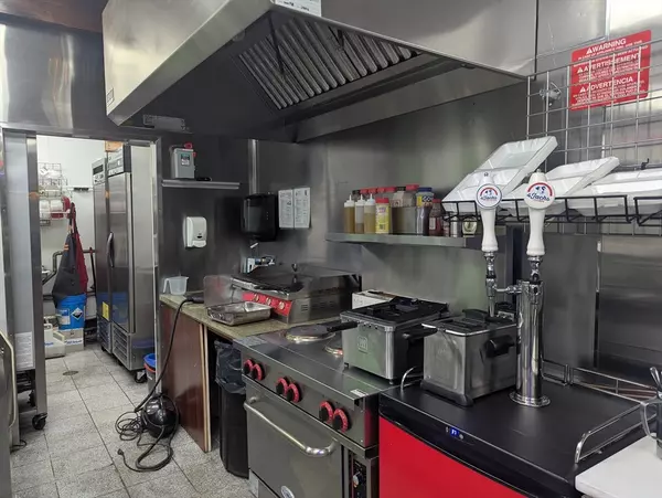 Attleboro, MA 02703,679 Washington St