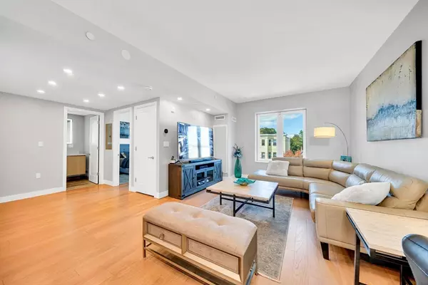 932 Broadway #312, Chelsea, MA 02150