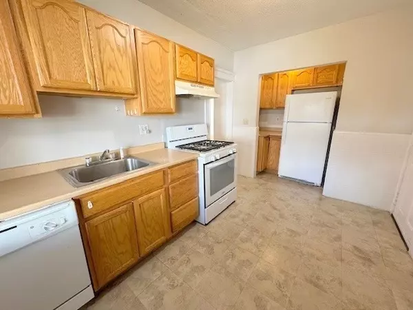 Everett, MA 02149,114R Fremont Avenue #114R