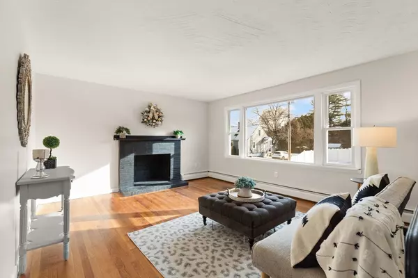 Millbury, MA 01527,8 Maple Lane