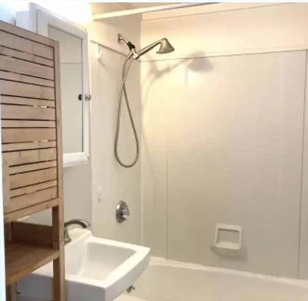 Millis, MA 02054,339 Village St #1a