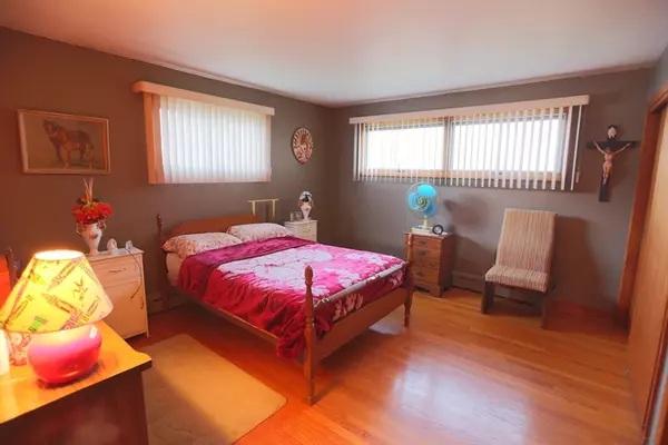 Somerset, MA 02726,60 Aetna