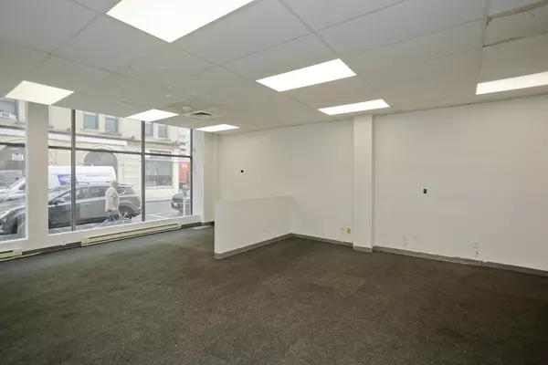 Springfield, MA 01103,168 Worthington Street