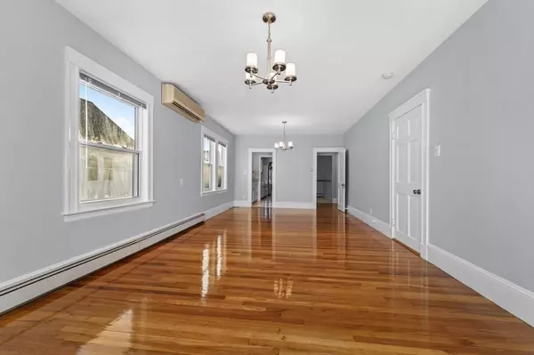 Watertown, MA 02472,14 Saint Marys Street #2