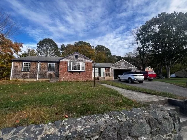 Fall River, MA 02720,1823 Meridian St