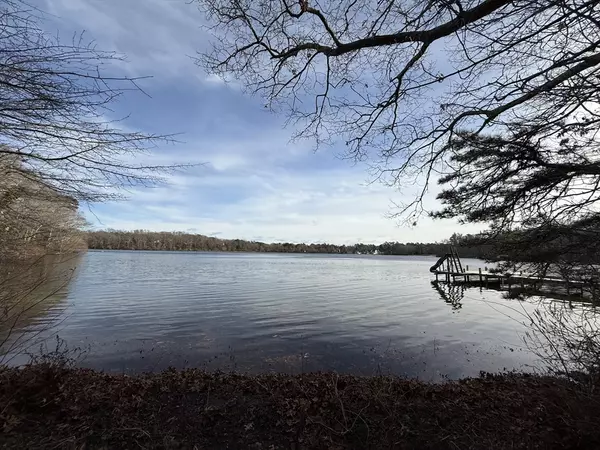 Plymouth, MA 02360,158 Bartlett Rd