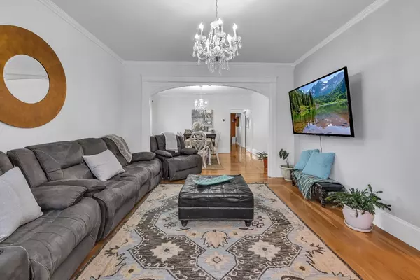 Worcester, MA 01604,25 N Woodford Street