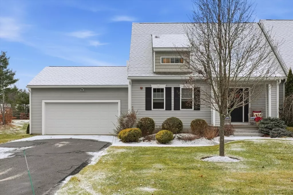 Chester, NH 03036,249 Villager