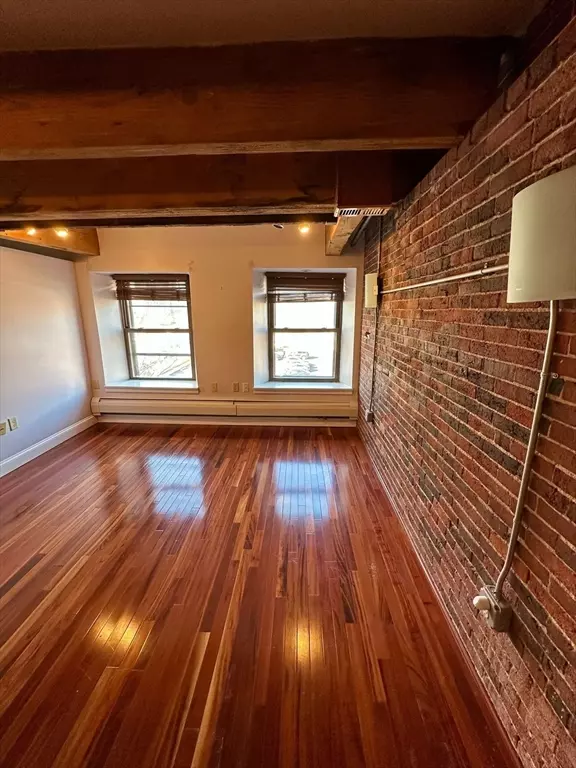 Boston, MA 02109,57 Fulton St #11