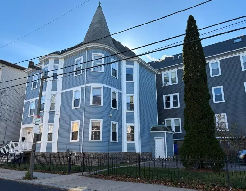 Boston, MA 02120,91-93 Calumet