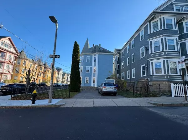 Boston, MA 02120,91-93 Calumet