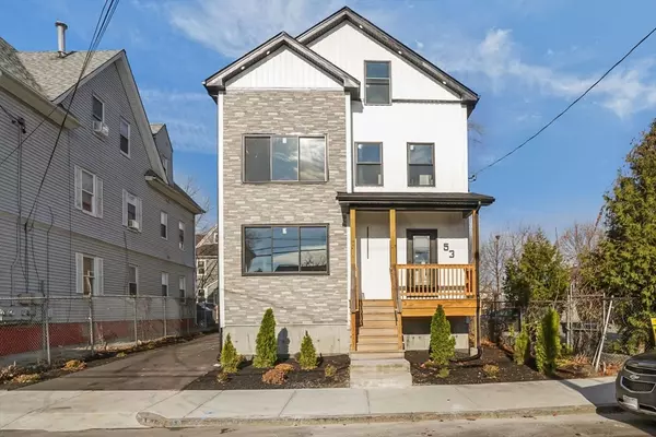 53 Comstock Av, Providence, RI 02907