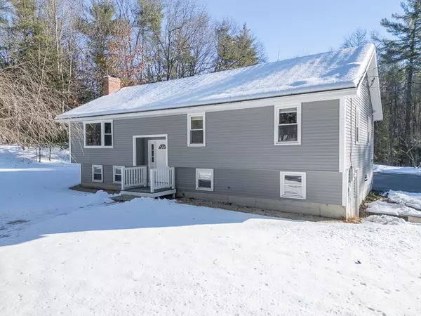 154 Townsend St, Pepperell, MA 01463