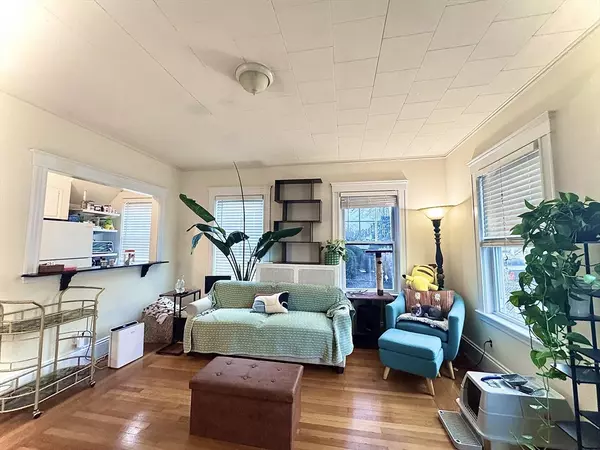 Boston, MA 02135,2 Mapleton St #1