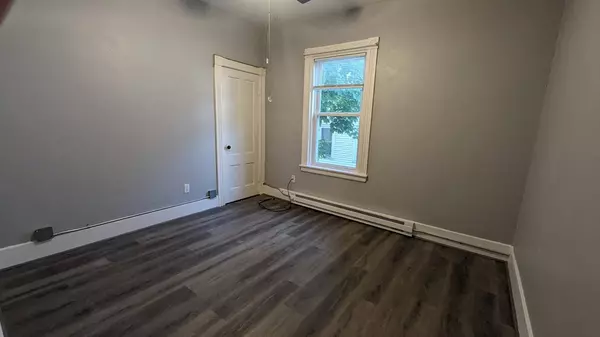 Worcester, MA 01605,104 Rodney St #2