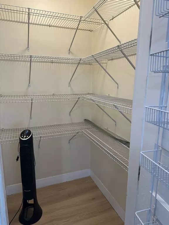 Salem, MA 01970,5 Hawthorne Blvd #2