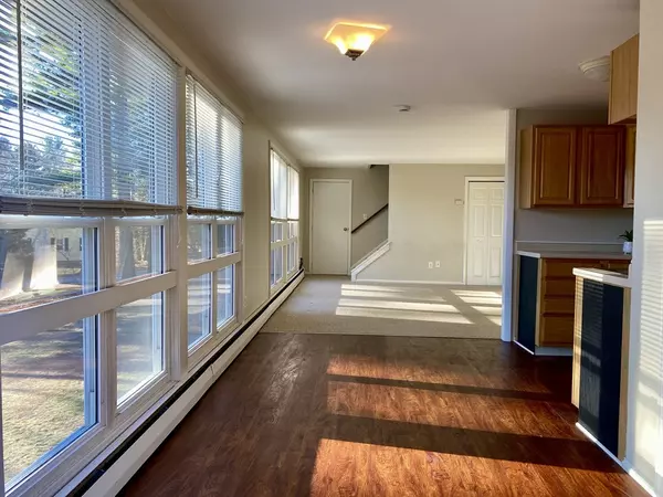 Holliston, MA 01746,12 Cedar #3