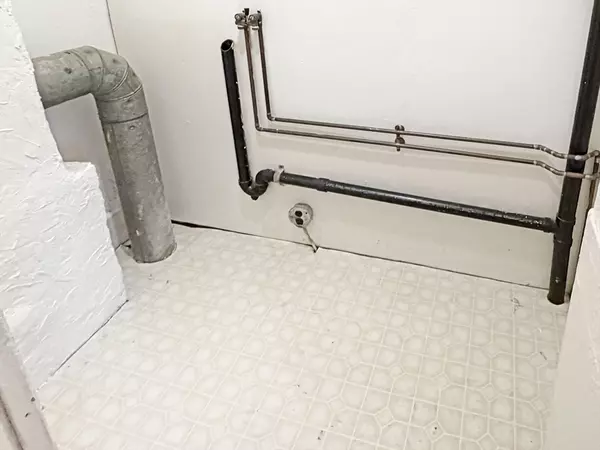 Leicester, MA 01524,10 Gerald Ct #2