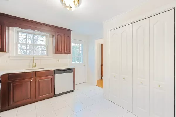 Milford, MA 01757,18 Divittorio Drive