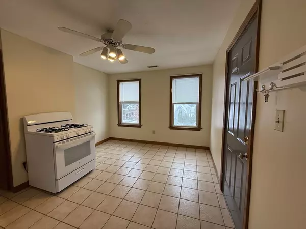 Worcester, MA 01604,132 Coburn Avenue #3